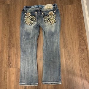 Fleur de Lise Buckle Miss Me Jeans!